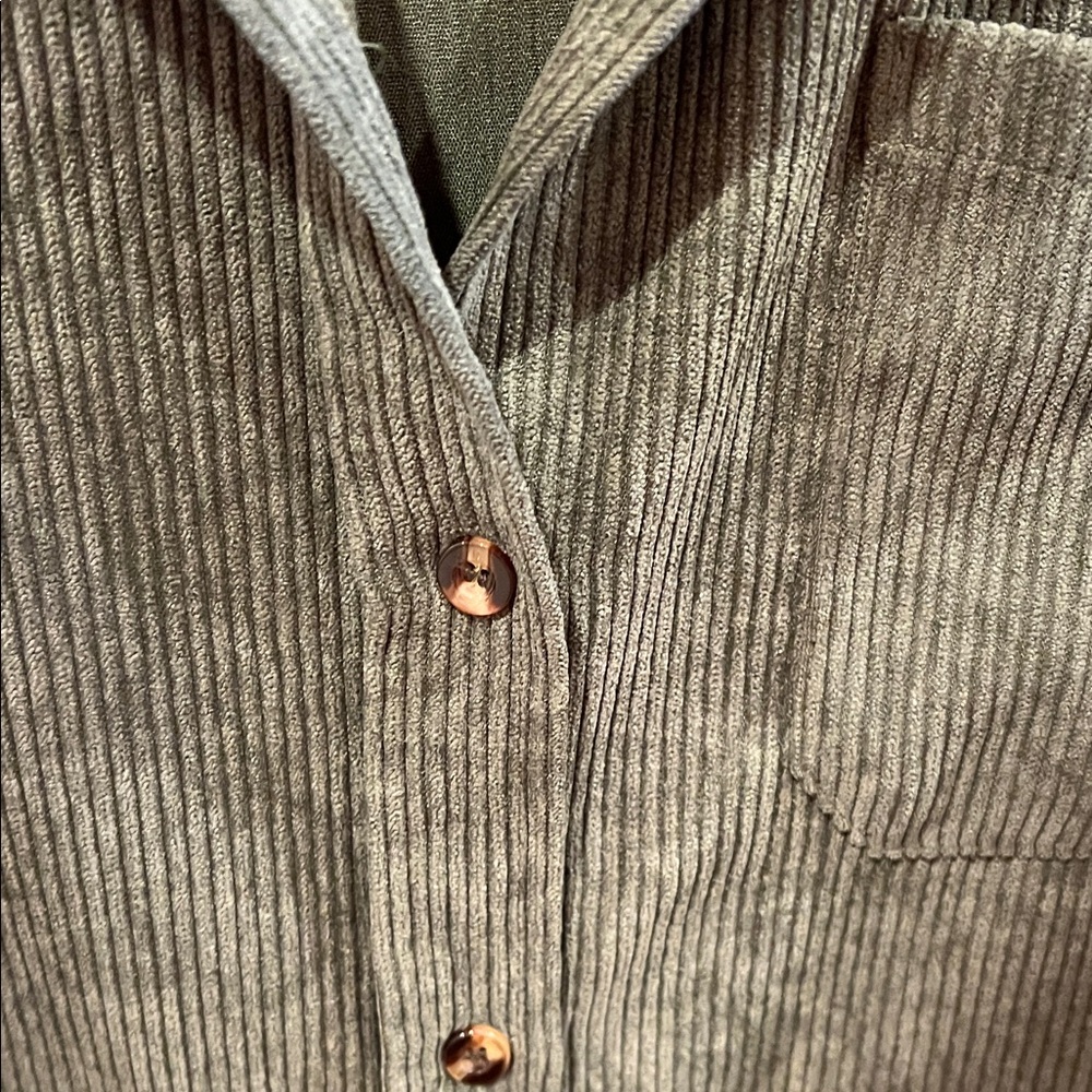 Green Corduroy Button-Up Shirt/shacket - Picture 4 of 8